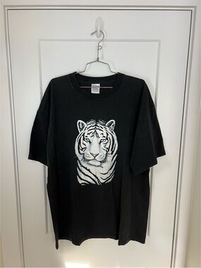 Vintage White Tiger Face Tee